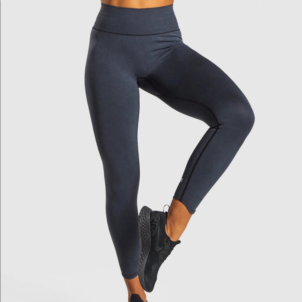 Gym shark studio leggings